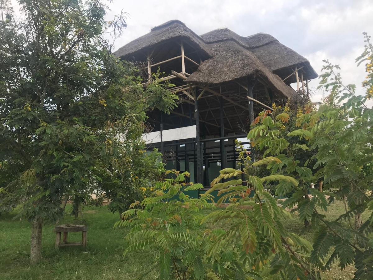 Enshama Game Lodge And Campsite Katunguru Exterior foto